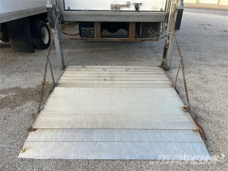 Freightliner M2 106 Camion a temperatura controllata
