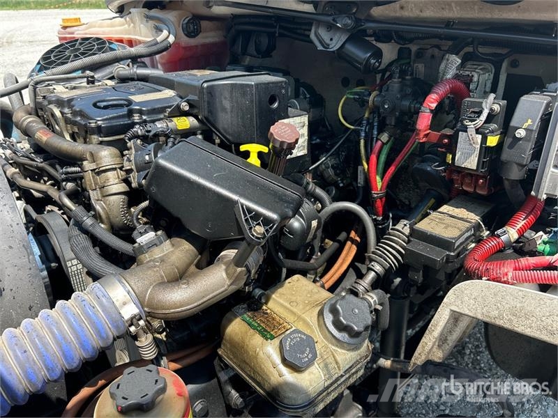 Freightliner M2 106 Рефрижератори
