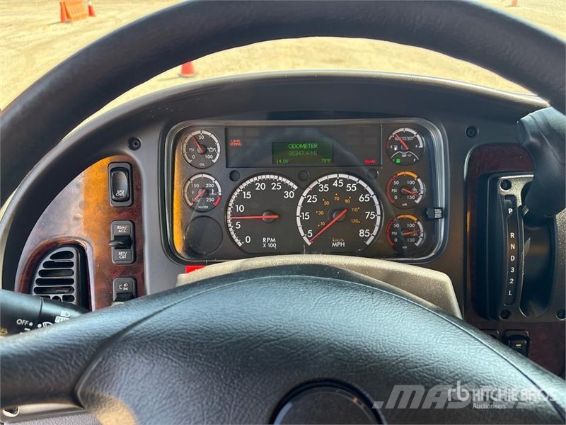 Freightliner M2 106 Φορτηγά Κόφα