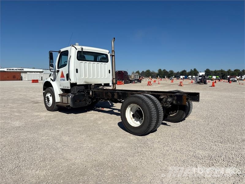 Freightliner M2 106 Trekkers