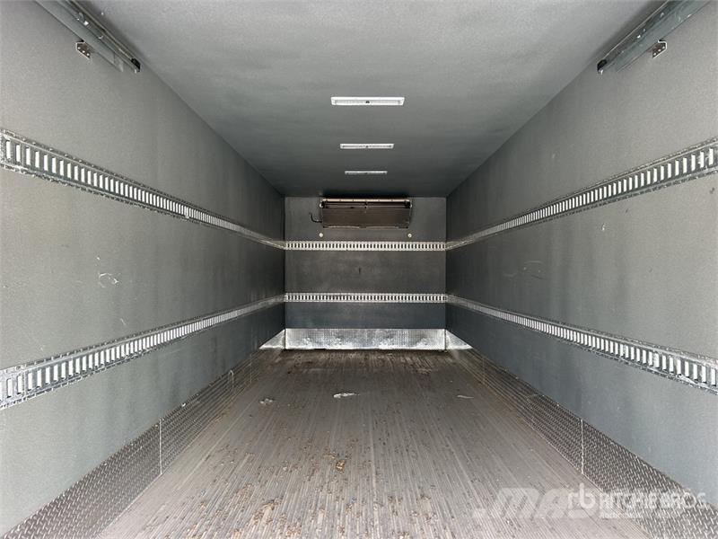 Freightliner M2 106 Kühlkoffer