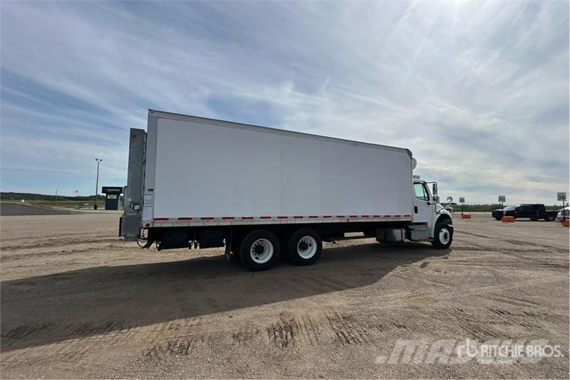 Freightliner M2 106 Chladírenské nákladní vozy