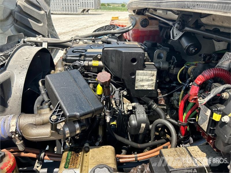 Freightliner M2 106 Рефрижератори