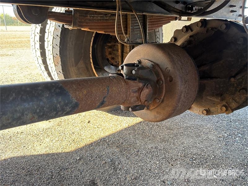 Freightliner M2 106 Auto korpe