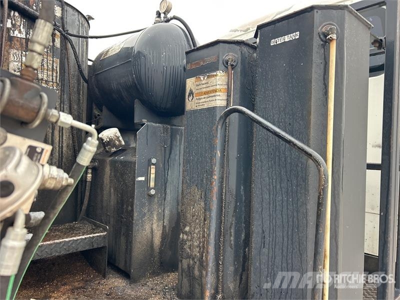 Freightliner M2 106 건설 장비 - 기타