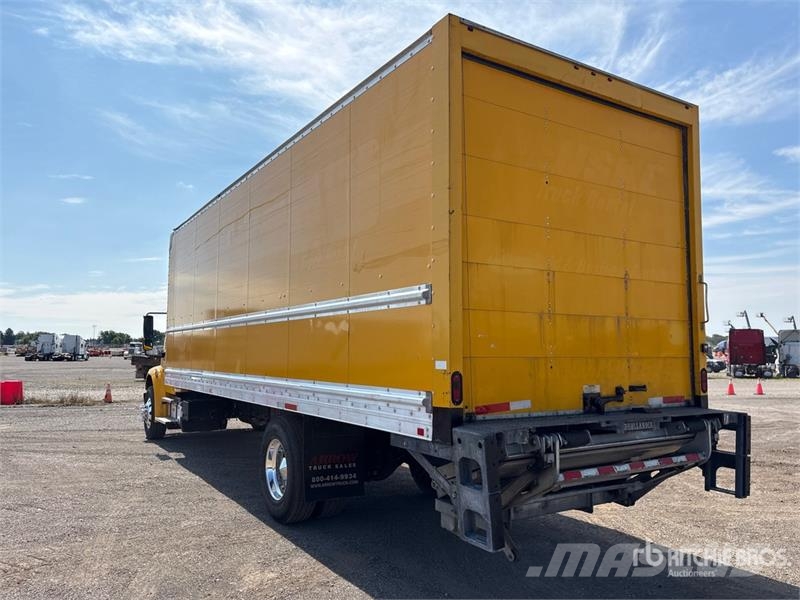 Freightliner M2 106 Φορτηγά Κόφα