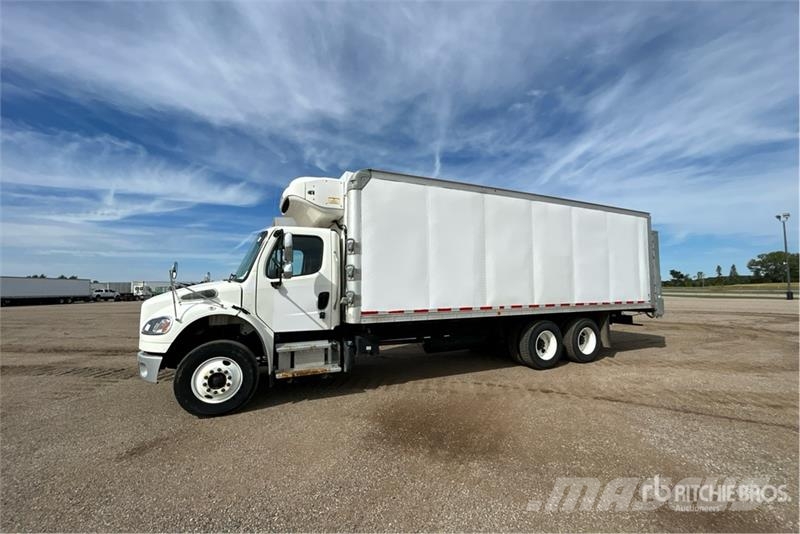 Freightliner M2 106 Chladírenské nákladní vozy