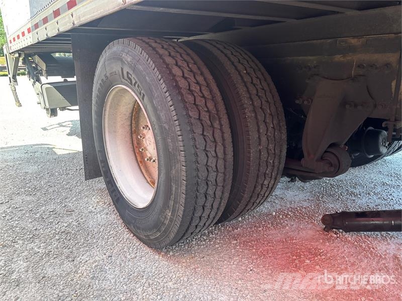 Freightliner M2 106 Camion Fourgon
