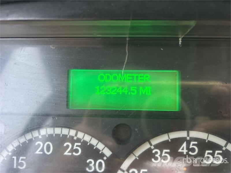 Freightliner M2 106 건설 장비 - 기타