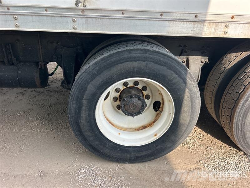 Freightliner M2 106 Kamioni hladnjače