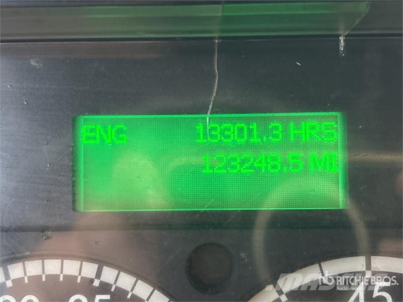 Freightliner M2 106 건설 장비 - 기타