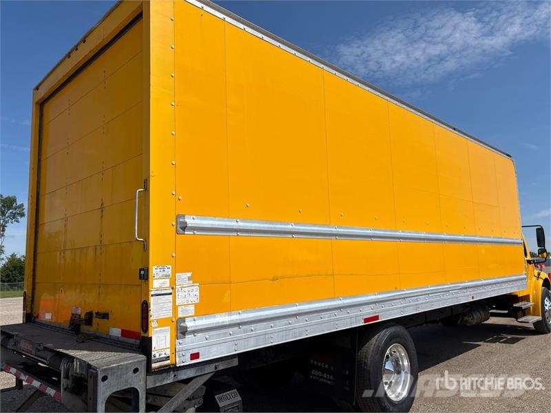 Freightliner M2 106 Φορτηγά Κόφα