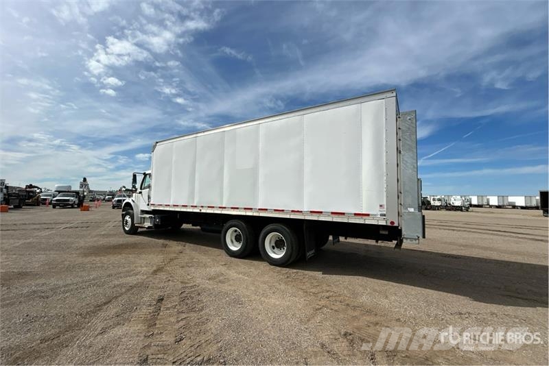 Freightliner M2 106 Chladírenské nákladní vozy