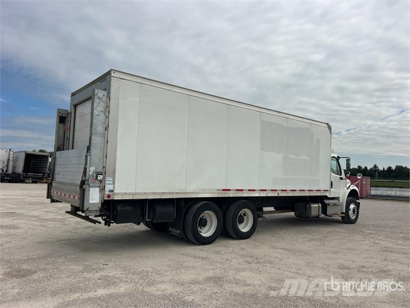 Freightliner M2 106 Kühlkoffer