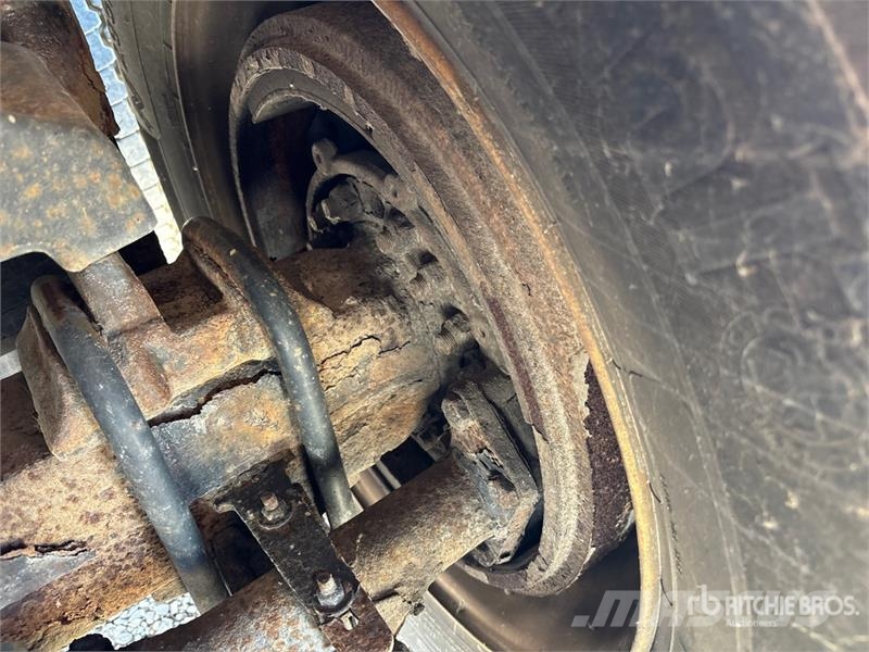 Freightliner M2 106 Kamioni sa otvorenim sandukom