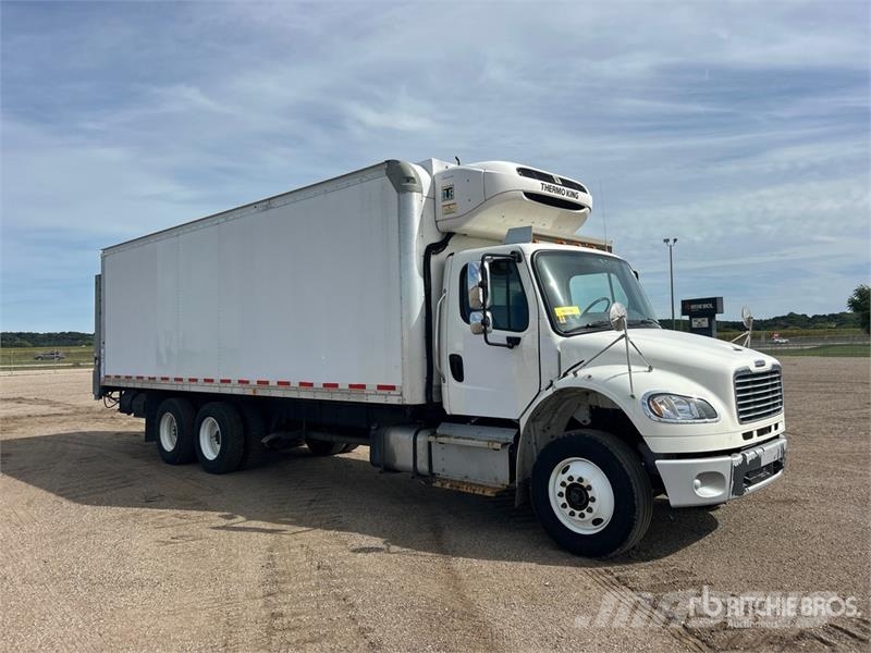 Freightliner M2 106 Chladírenské nákladní vozy
