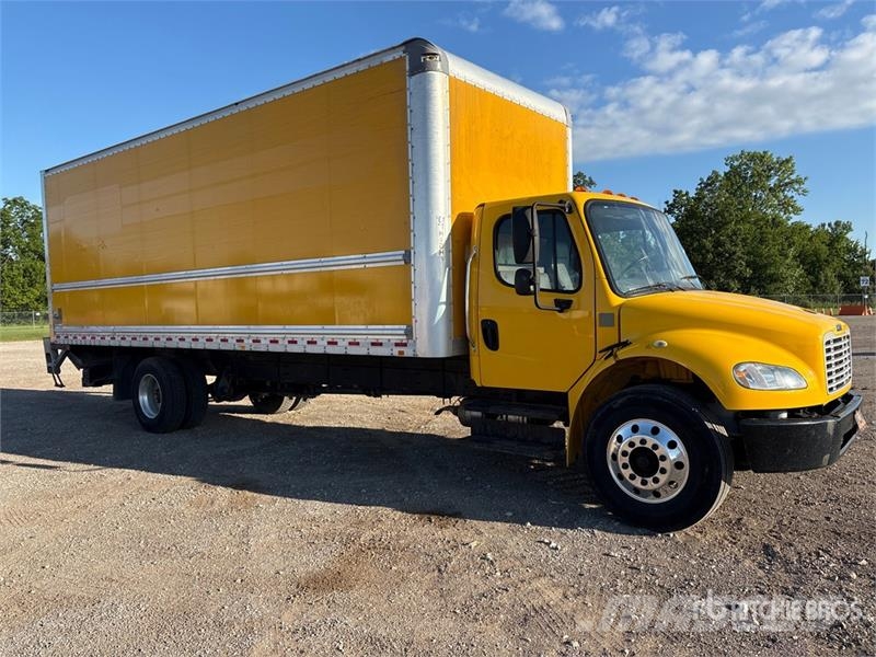Freightliner M2 106 Skåpbilar