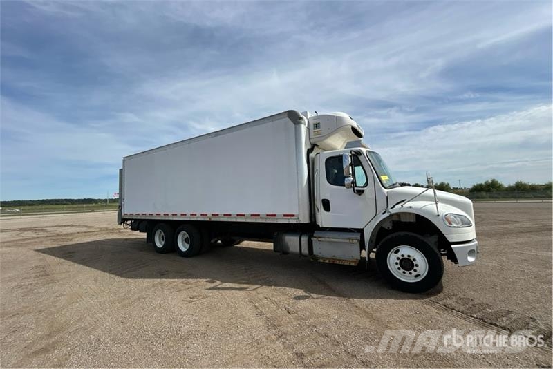 Freightliner M2 106 Chladírenské nákladní vozy