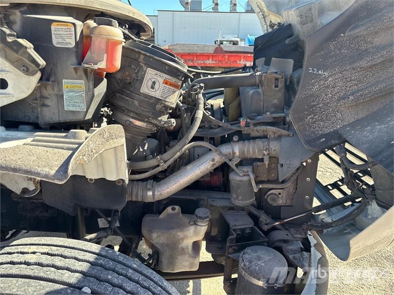 Freightliner M2 106 Trekkers