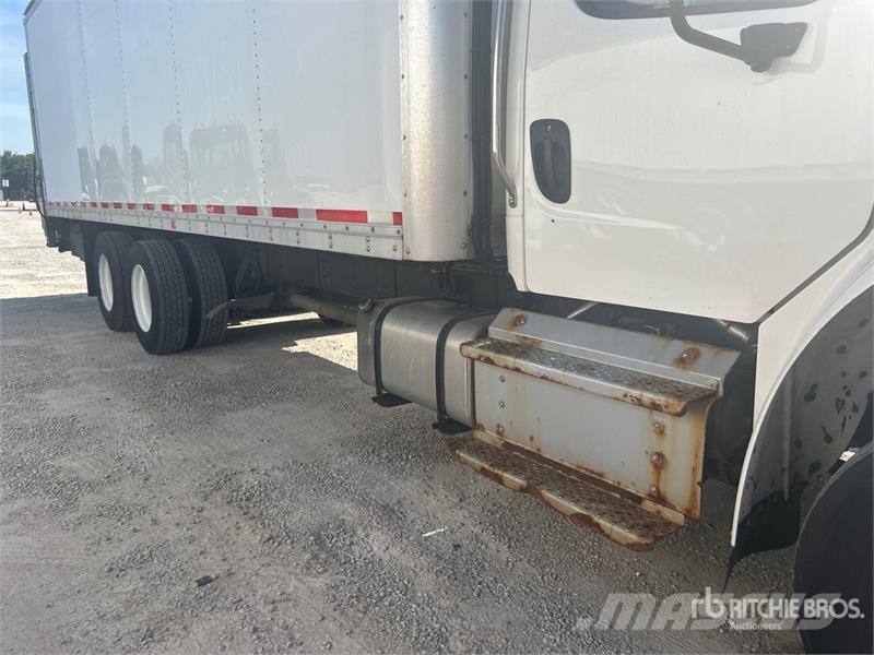 Freightliner M2 106 Frigofrik kamyonlar