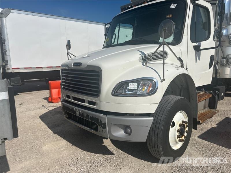 Freightliner M2 106 Frigofrik kamyonlar
