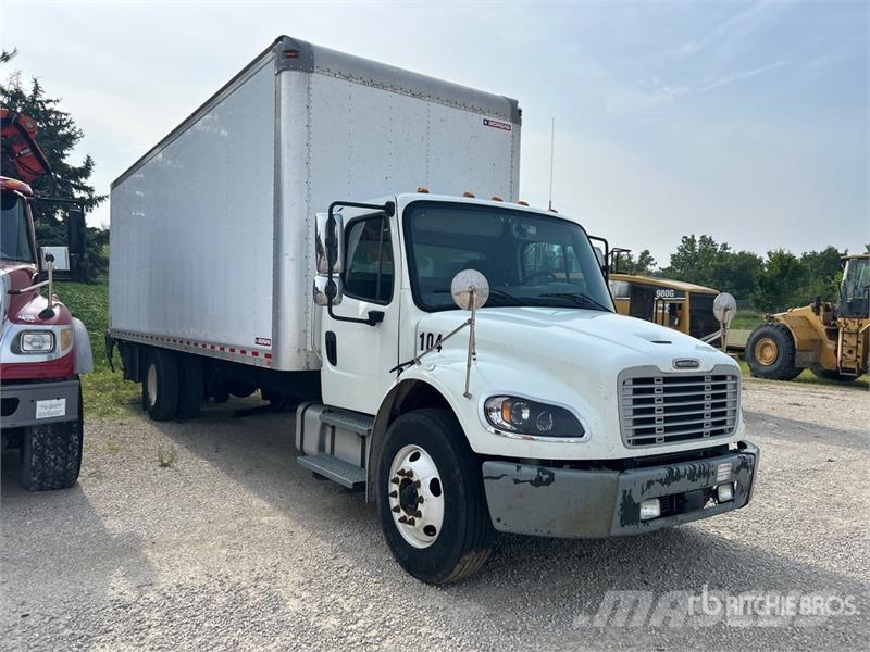 Freightliner M2 106 Skåpbilar