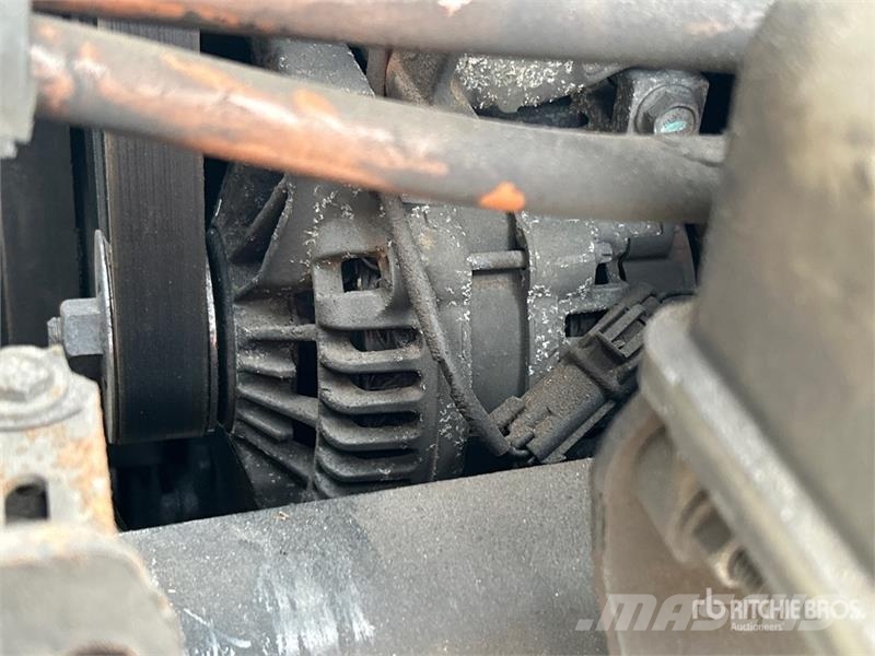 Freightliner M2 106 Skåpbilar