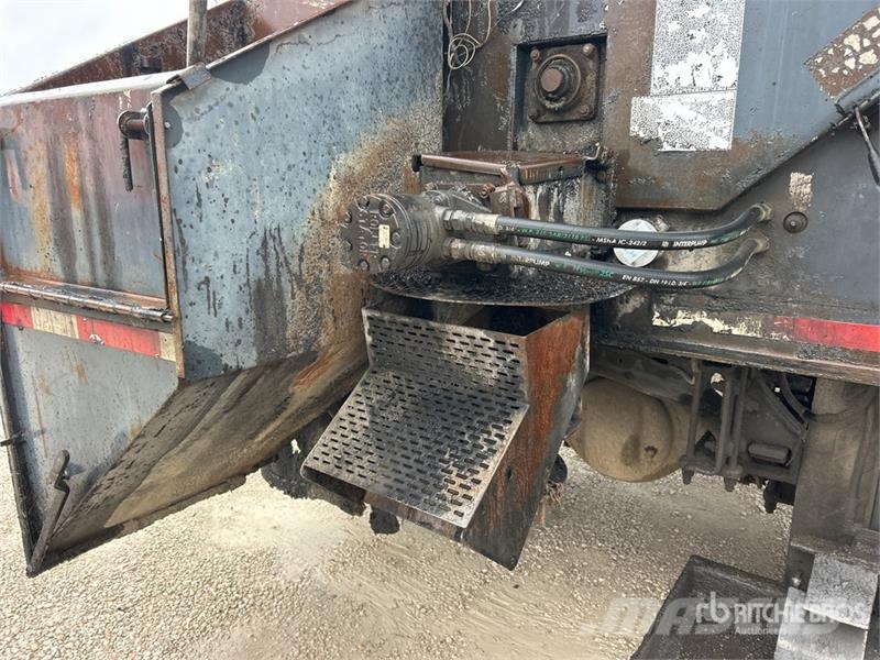 Freightliner M2 106 건설 장비 - 기타