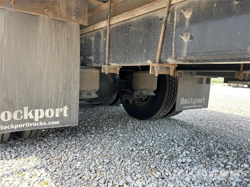 Freightliner M2 106 Рефрижератори
