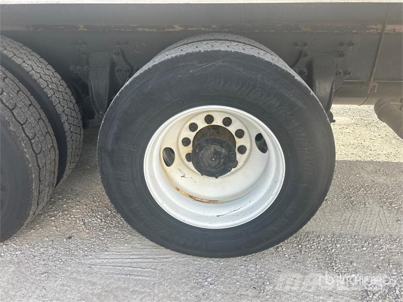 Freightliner M2 106 Frigofrik kamyonlar