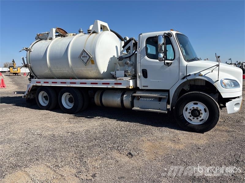 Freightliner M2 106 Camion autospurgo