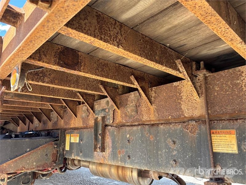 Freightliner M2 106 Kamioni sa otvorenim sandukom