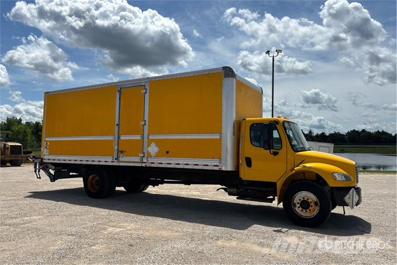 Freightliner M2 106 Camion cassonati
