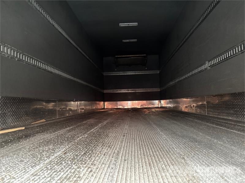 Freightliner M2 106 Koelwagens