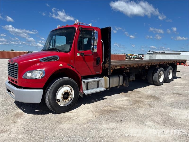 Freightliner M2 106 Kamioni sa otvorenim sandukom