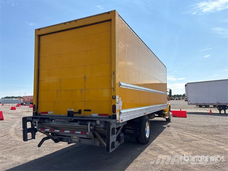 Freightliner M2 106 Φορτηγά Κόφα