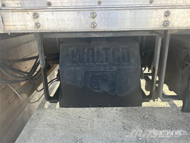 Freightliner M2 106 Frigofrik kamyonlar
