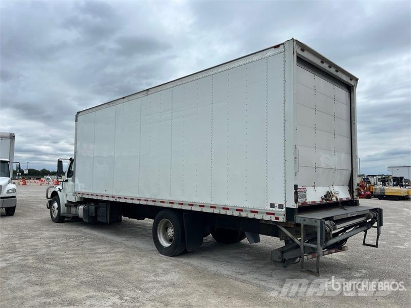 Freightliner M2 106 Camion Fourgon
