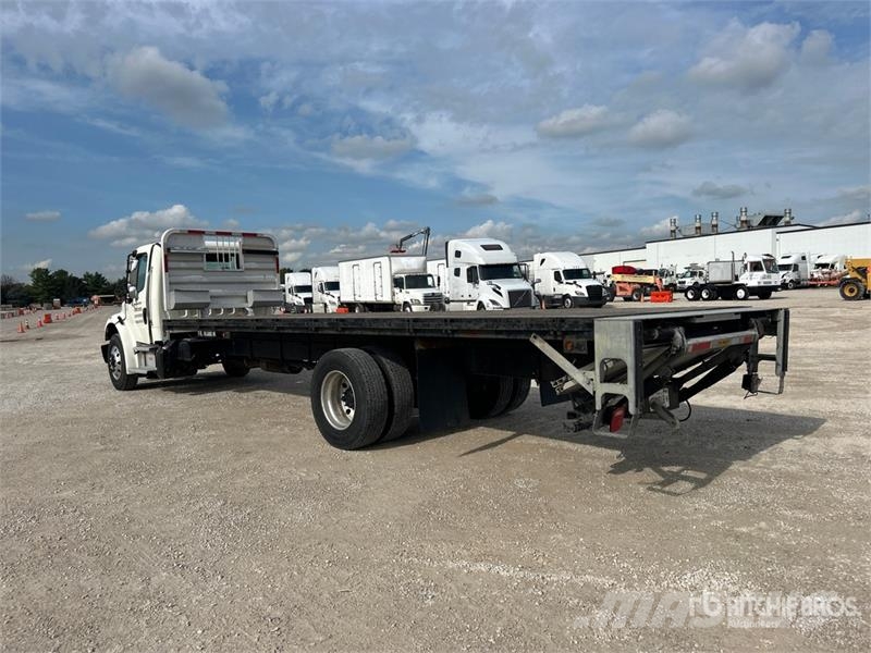 Freightliner M2 106 Flatbed kamyonlar