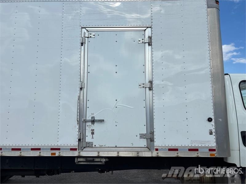 Freightliner M2 106 Box trucks