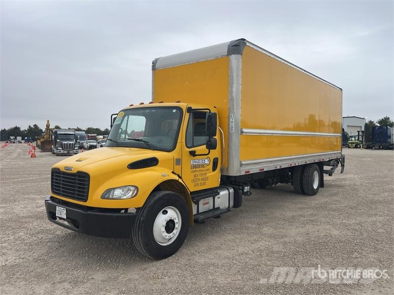 Freightliner M2 106 Tovornjaki zabojniki