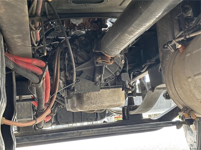 Freightliner M2 106 4x2 Van Truck Fast kasse
