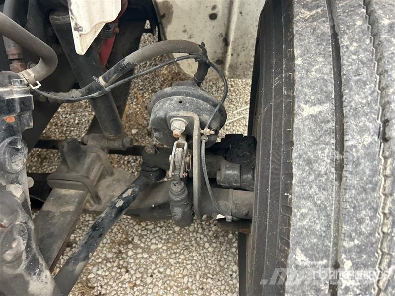 Freightliner M2 106 4x2 Van Truck (Inoperable) Фургони