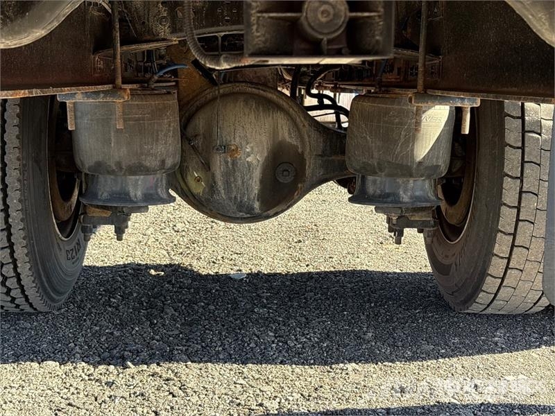Freightliner M2 106 4x2 Van Truck Camiones caja cerrada