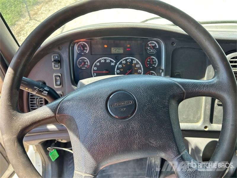 Freightliner M2 106 4x2 Water Truck Tovornjaki za vodo