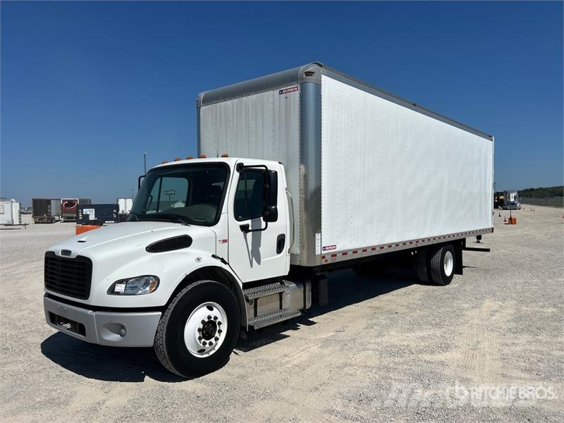 Freightliner M2 106 4x2 Van Truck Kapali kasa kamyonlar
