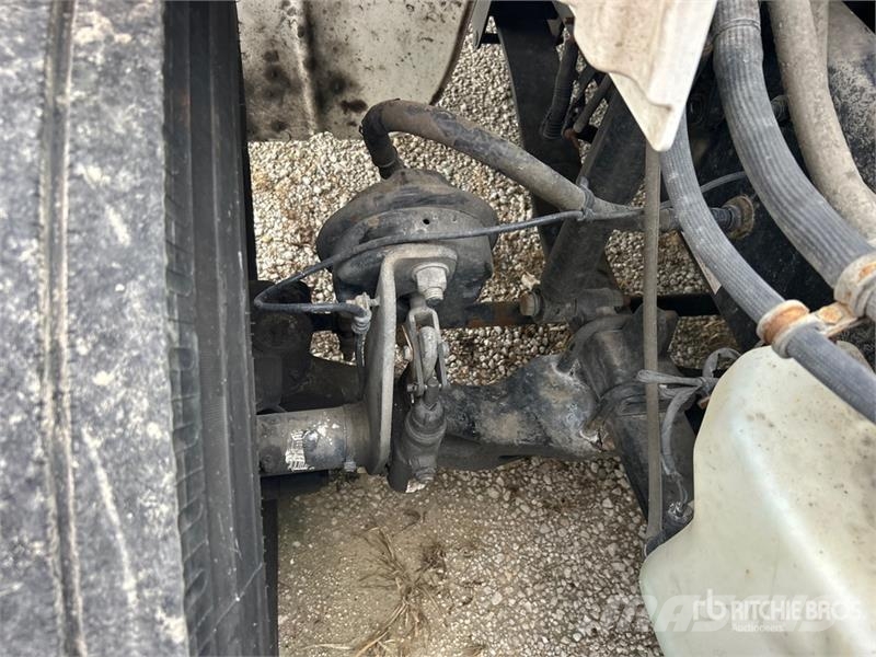 Freightliner M2 106 4x2 Van Truck (Inoperable) Фургони