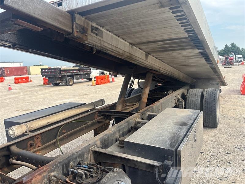 Freightliner M2 106 4x2 Rollback Truck Hinausautot