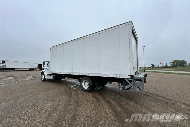Freightliner M2 106 4x2 Van Truck Грузовики-Фургоны