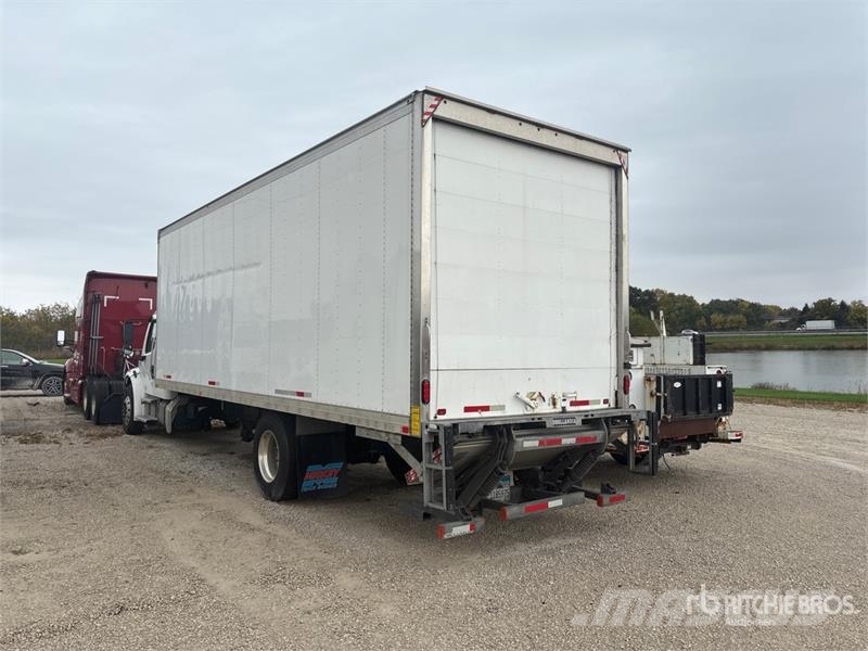 Freightliner M2 106 4x2 Van Truck (Inoperable) Фургони